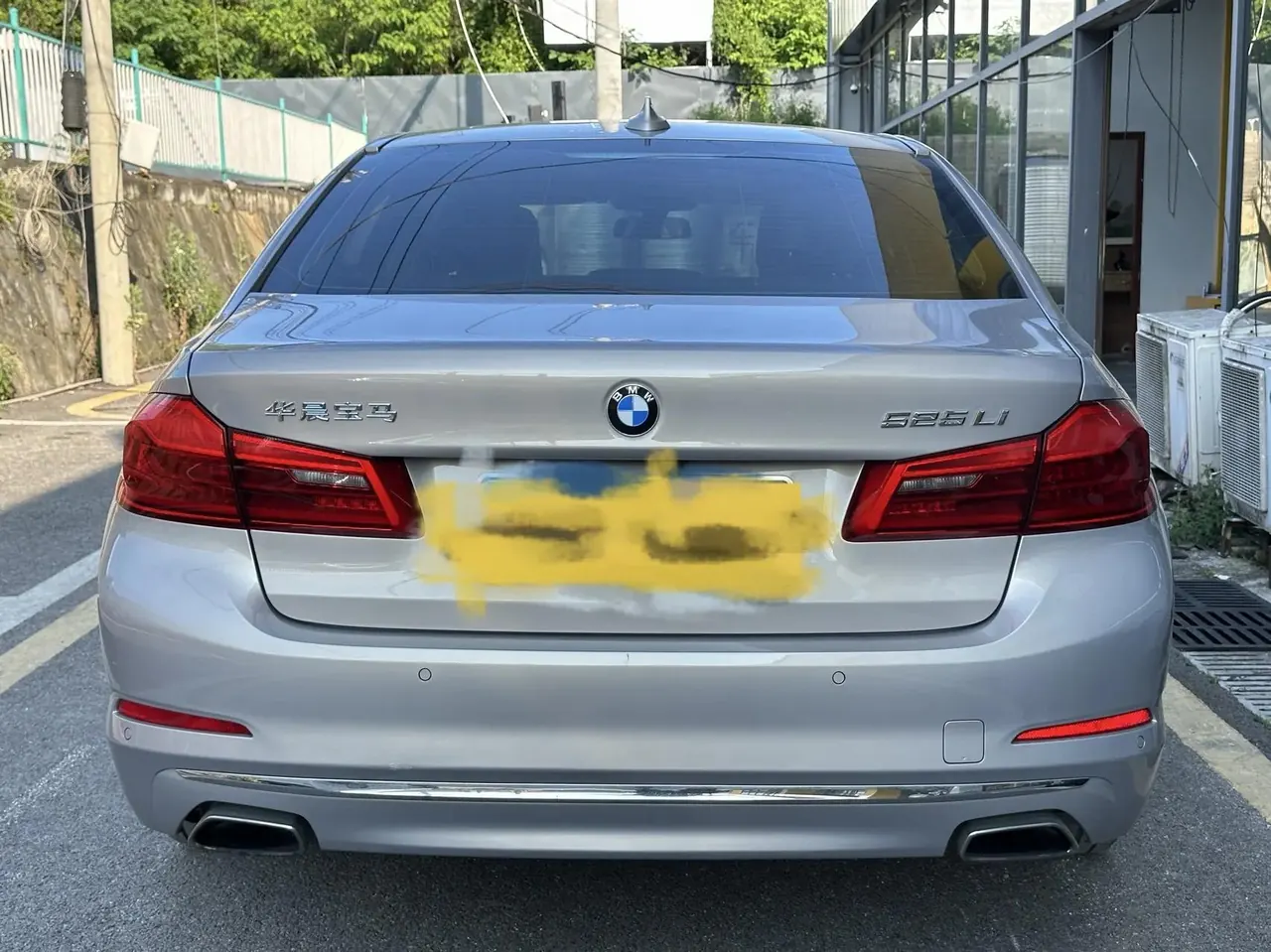 BMW 5 Series 2020 525Li Deluxe Suit 2