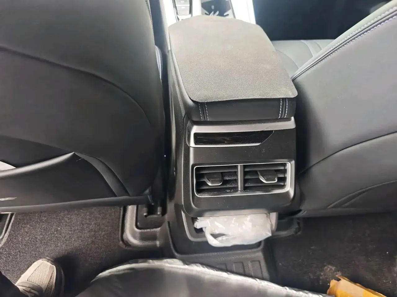 Geely 2025 Xingrui 1.5TD Oriental Yao Kunlun Edition Automatic 11
