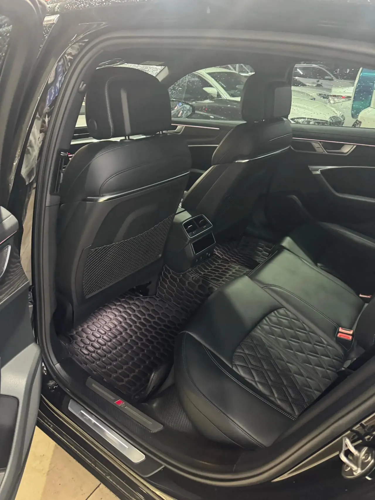 Audi 2025 A6L 2.0TFSI 45TFSI Prestige Dynamic Edition, Automatic 4