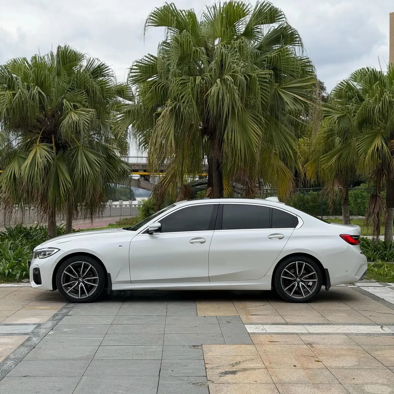 BMW 3 Series 2021 model, facelifted, 325Li M Sport Package 2