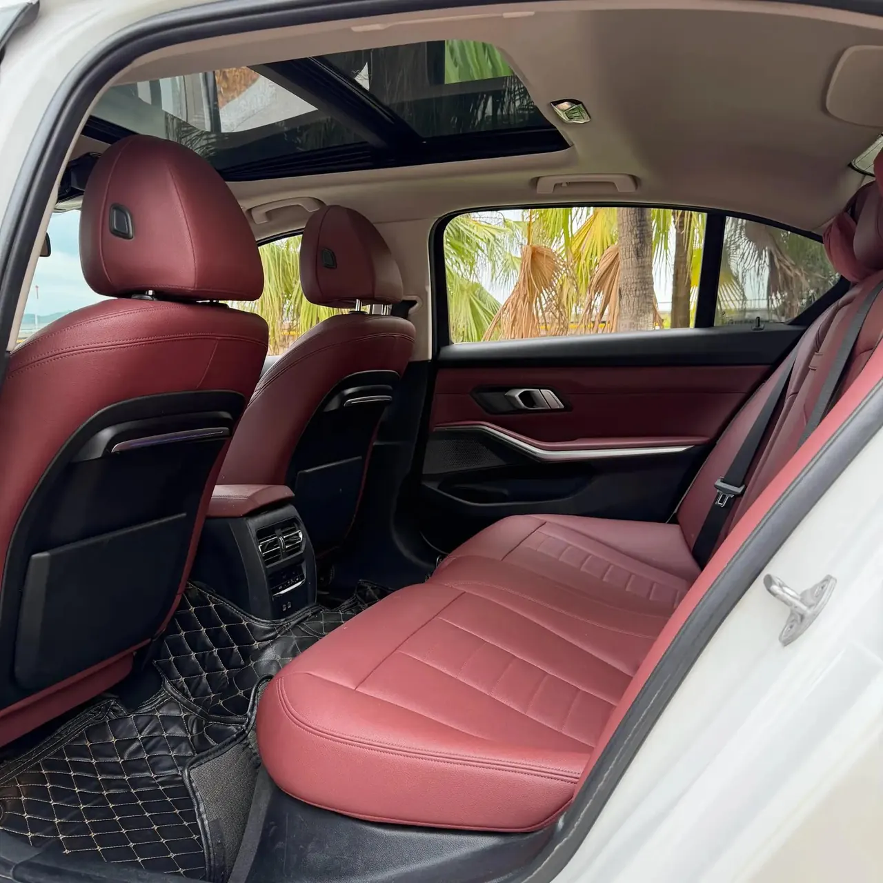 BMW 3 Series 2021 model, facelifted, 325Li M Sport Package 7