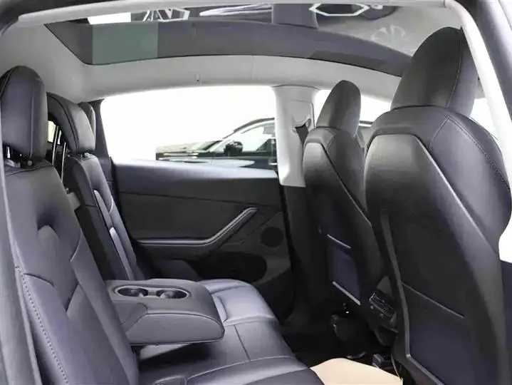 Model Y 2024 long-range all-wheel drive 13
