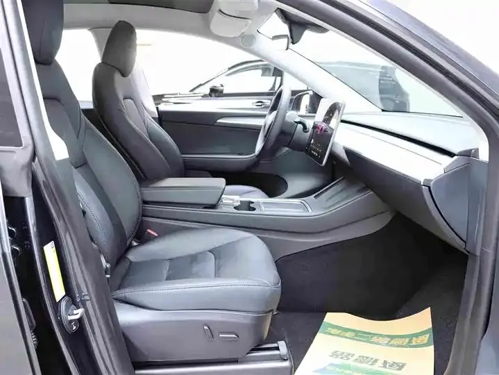 Model Y 2024 long-range all-wheel drive 16
