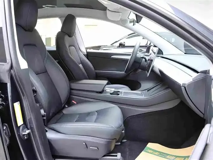 Model Y 2024 long-range all-wheel drive 17