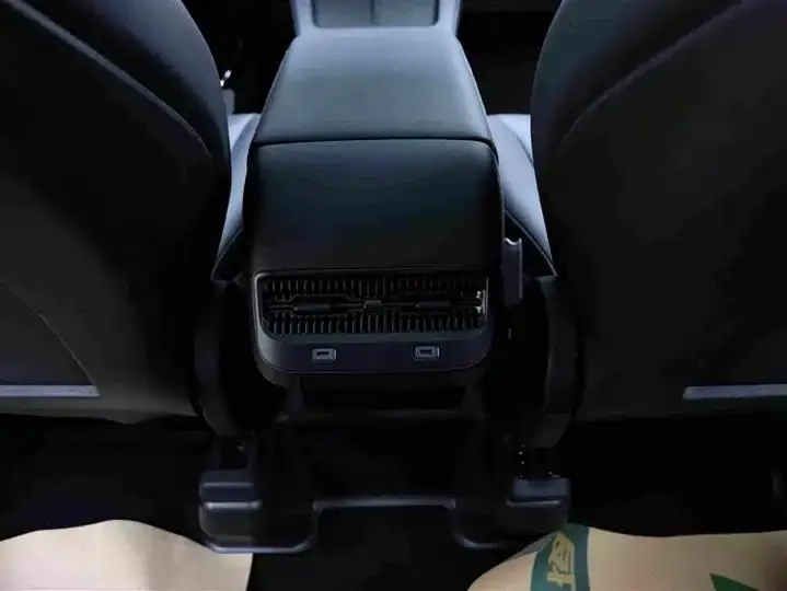 Model Y 2024 long-range all-wheel drive 19