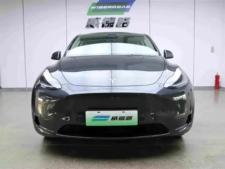 Model Y 2024 long-range all-wheel drive 2