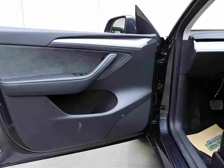 Model Y 2024 long-range all-wheel drive 9
