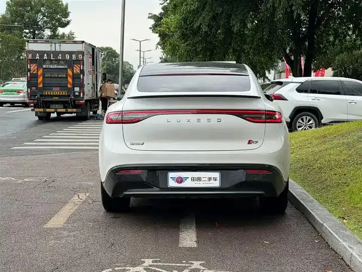 Intellectual R7 2024 Pure Electric 667km Pro 5