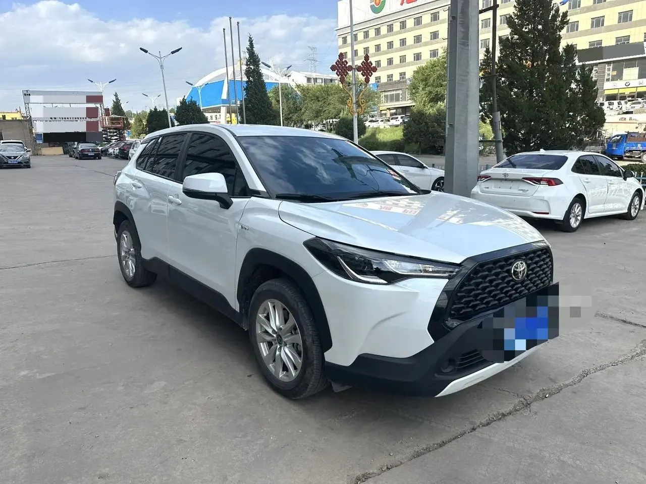 Toyota 2024 Corolla Ruiyuan Dual Engine 2.0 Stepless Intelligent Electric Hybrid Pioneer Edition Automatic Gear 2