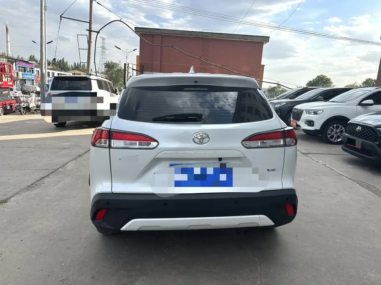 Toyota 2024 Corolla Ruiyuan Dual Engine 2.0 Stepless Intelligent Electric Hybrid Pioneer Edition Automatic Gear 4