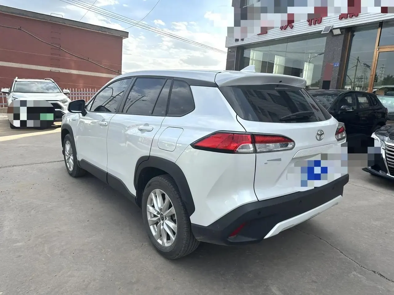 Toyota 2024 Corolla Ruiyuan Dual Engine 2.0 Stepless Intelligent Electric Hybrid Pioneer Edition Automatic Gear 5