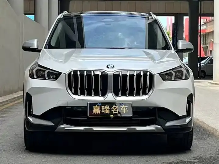 BMW X1 2023 sDrive25Li X Design Set 2