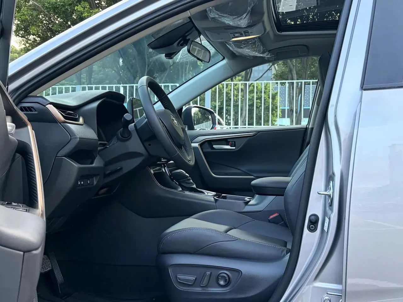 Toyota 2024 Wilanda 2.0 Stepless Two-Drive City Edition Automatic Gear 8
