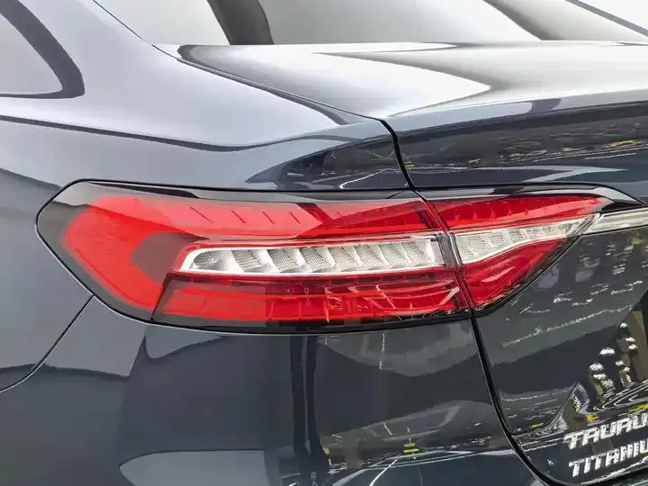 Taurus 2019 EcoBoost 245 Premium Edition 11