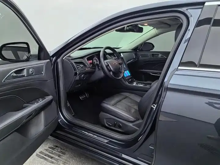 Taurus 2019 EcoBoost 245 Premium Edition 15
