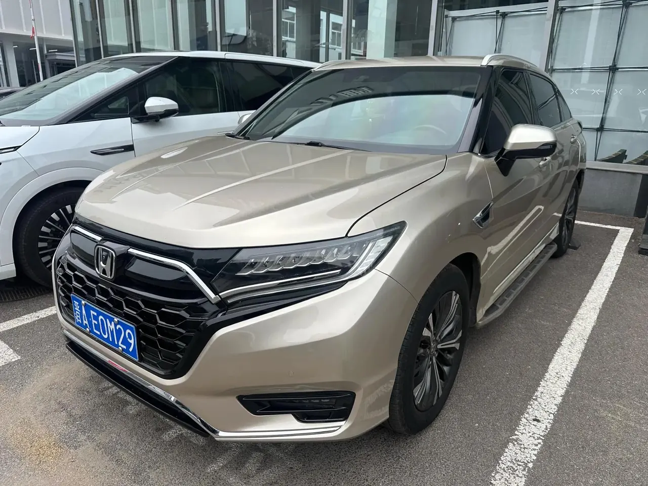 Honda UR-V 2020 370TURBO Two-Drive Elegant Edition - View 1