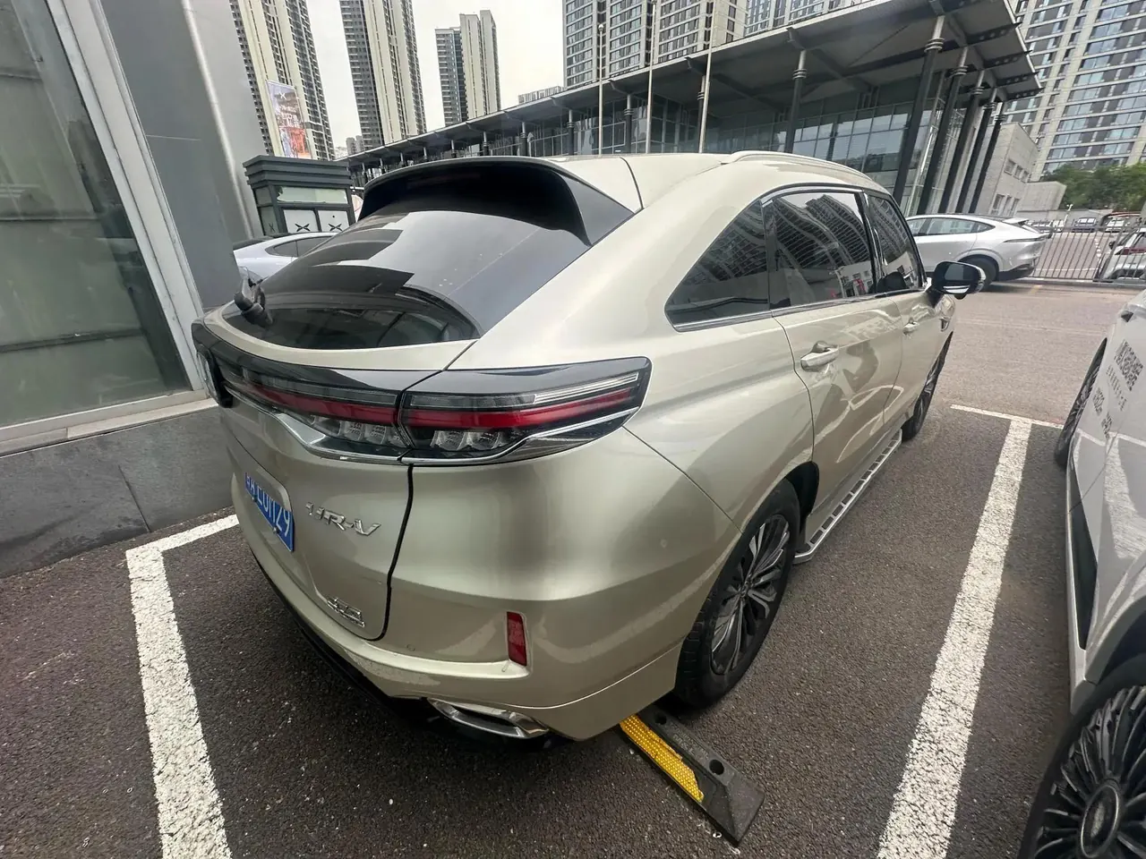 Honda UR-V 2020 370TURBO Two-Drive Elegant Edition 5