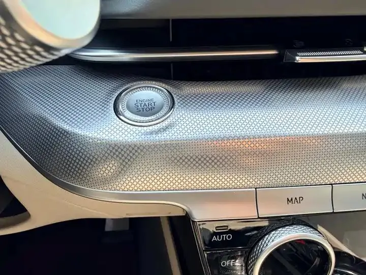 Genesis G80 2023 2.5T Rear Drive Deluxe Edition 16