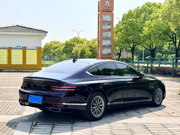 Genesis G80 2023 2.5T Rear Drive Deluxe Edition 5