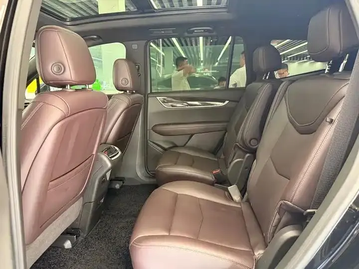 Cadillac XT6 2022 2.0T 6-seat 4-wheel drive luxury model 13