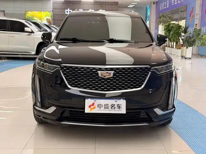 Cadillac XT6 2022 2.0T 6-seat 4-wheel drive luxury model 2