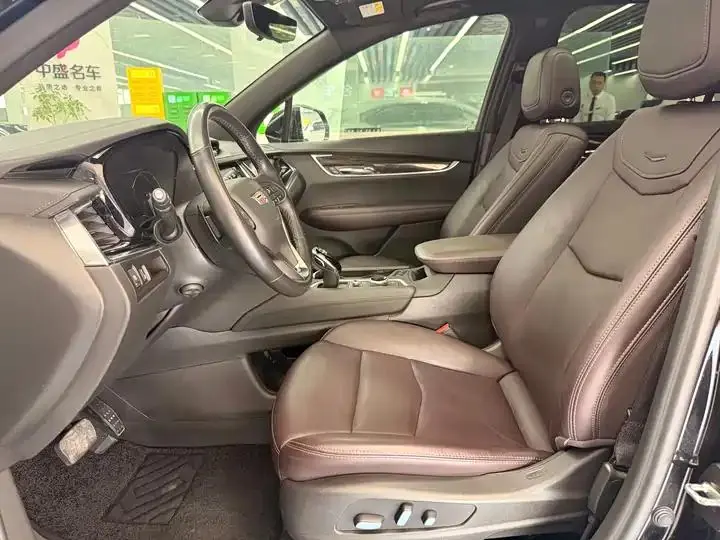 Cadillac XT6 2022 2.0T 6-seat 4-wheel drive luxury model 6