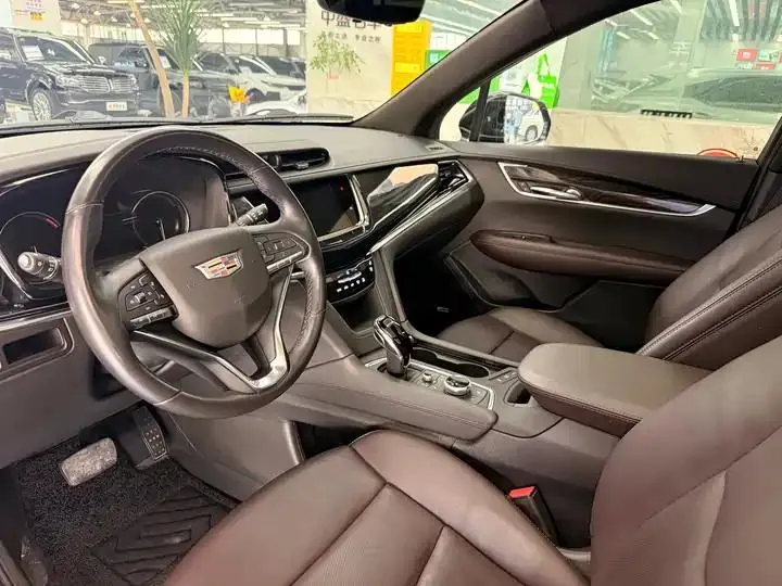 Cadillac XT6 2022 2.0T 6-seat 4-wheel drive luxury model 7