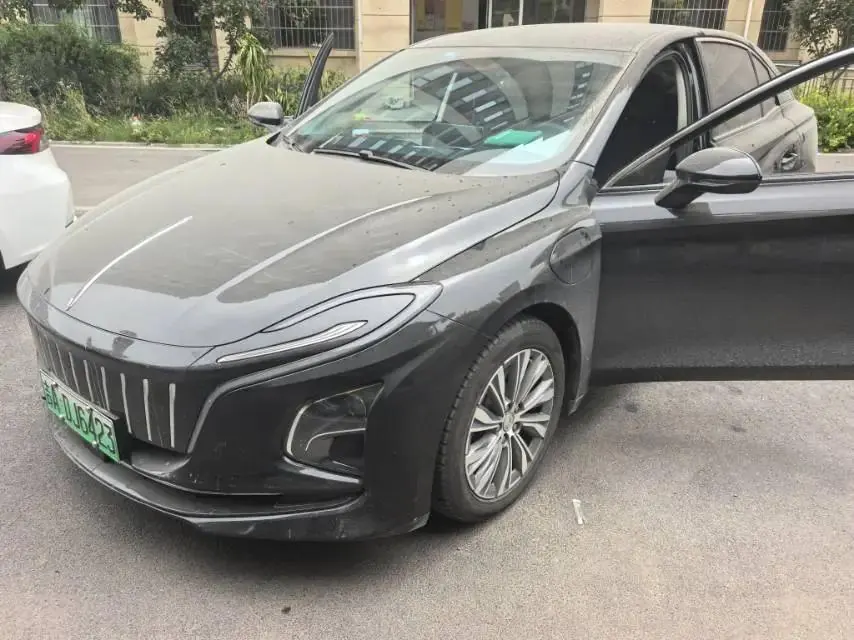 HongQi E-QM5 2023 PLUS 2
