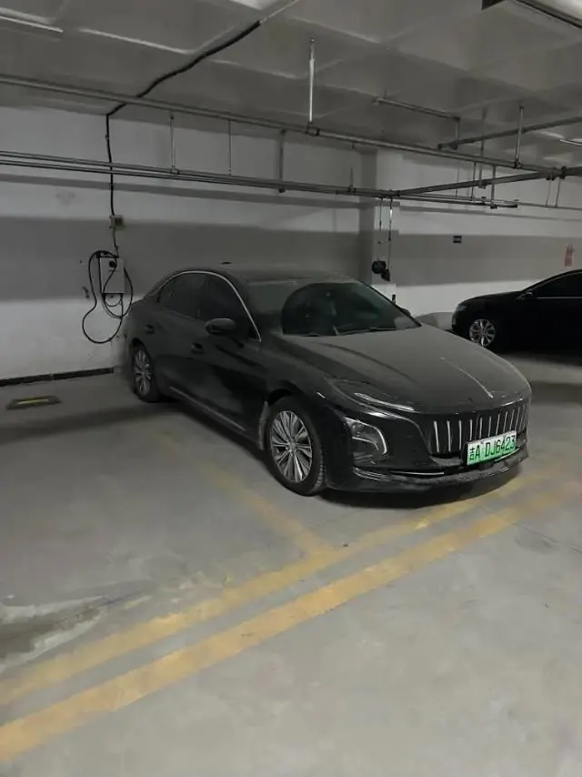 HongQi E-QM5 2023 PLUS 7