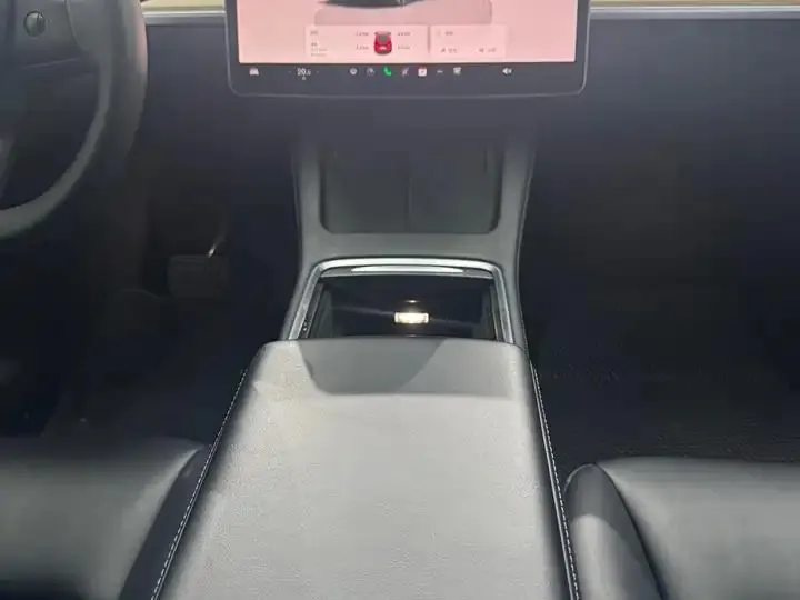 Model Y 2022 rear-wheel drive version 7