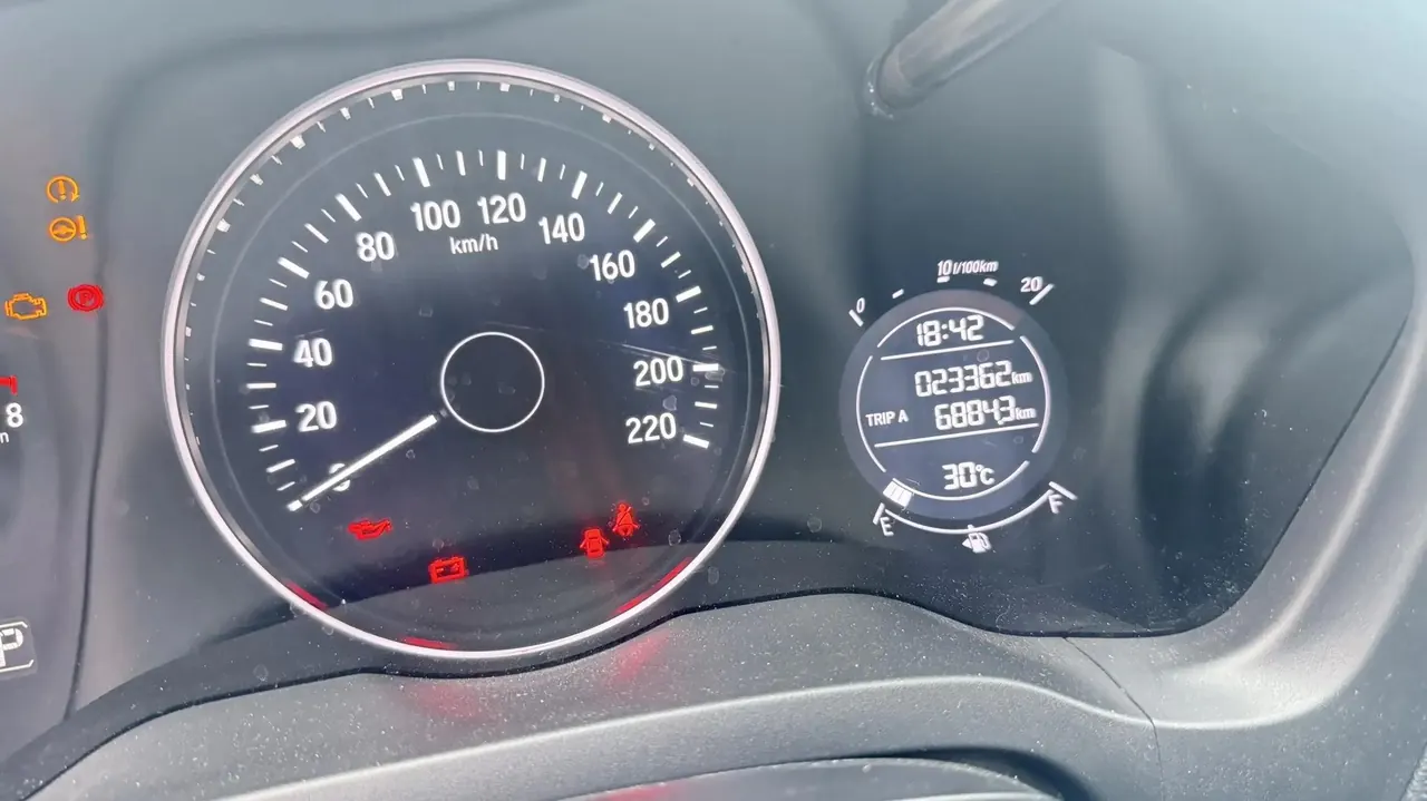 Vezel 2020 1.5L CVT Pioneer Edition 4