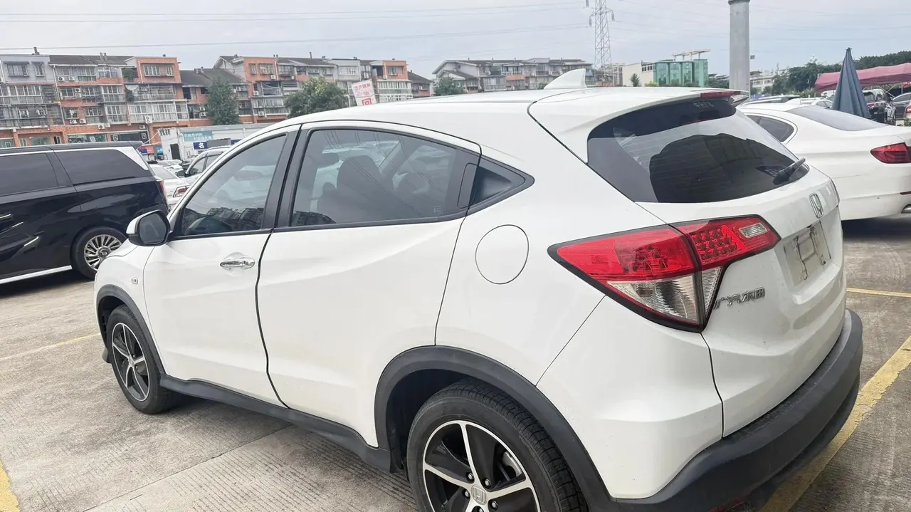 Vezel 2020 1.5L CVT Pioneer Edition 8