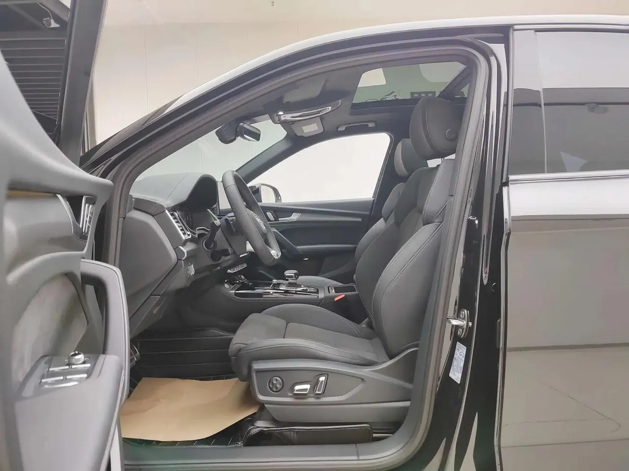 Audi 2025 Q5L Sportback 2.0TFSI 40TFSI 45th Anniversary Collection Quattro Luxury Automatic 4