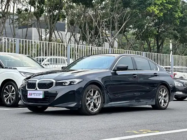 BMW i3 2022 model eDrive 35 L - View 1