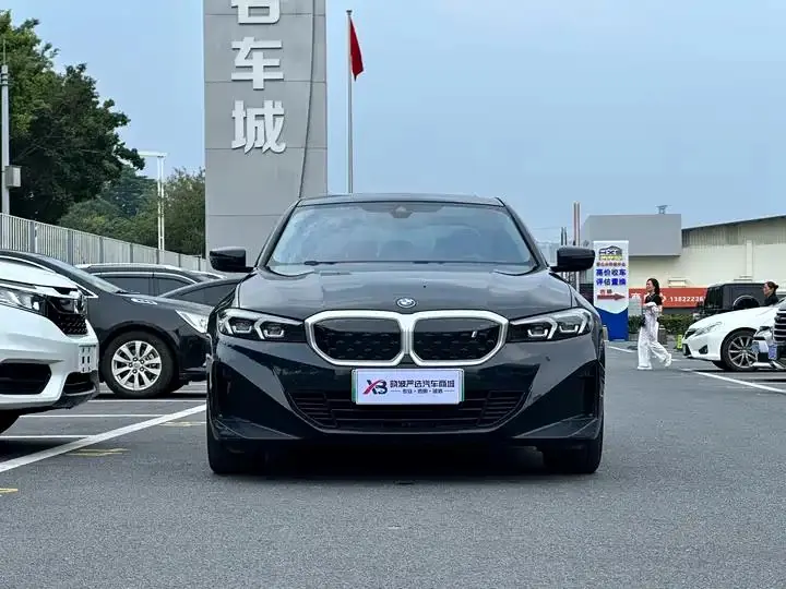 BMW i3 2022 model eDrive 35 L 2