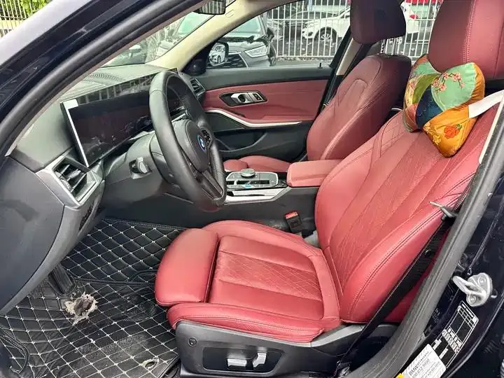 BMW i3 2022 model eDrive 35 L 5