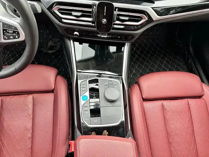 BMW i3 2022 model eDrive 35 L 8