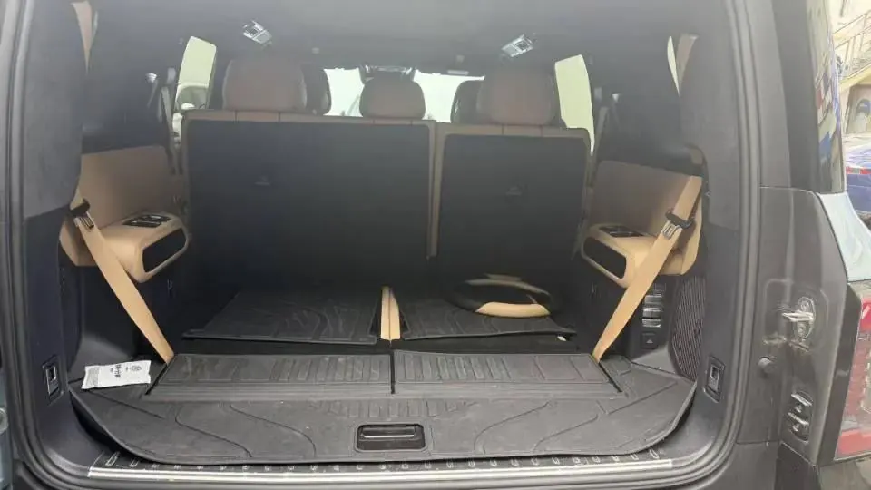 FangChengBao 2025 Leopard 8 2.0T CVT Smart & Brave Flagship 7-Seater Automatic 7