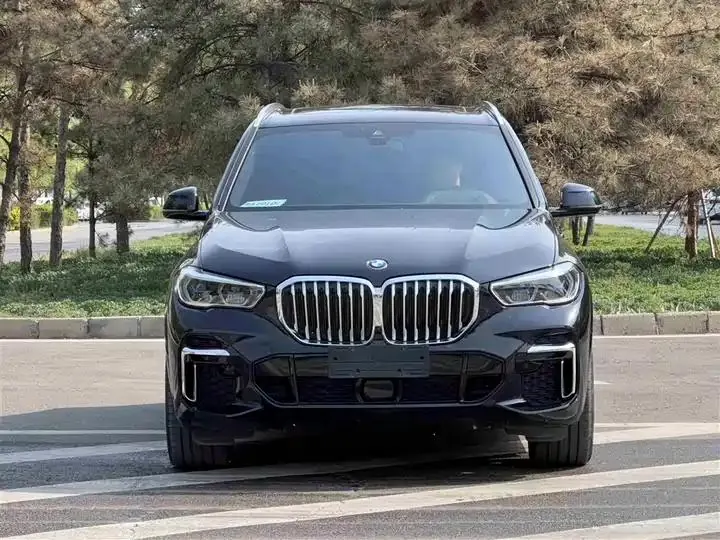 BMW X5 2022 model change xDrive 40Li M sports package 2