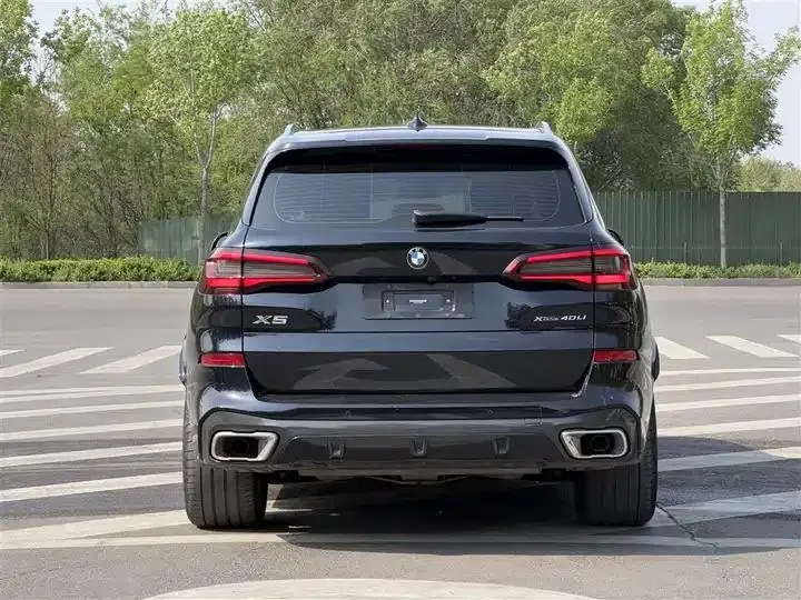 BMW X5 2022 model change xDrive 40Li M sports package 21