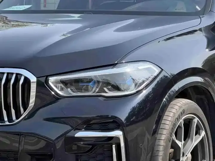 BMW X5 2022 model change xDrive 40Li M sports package 3