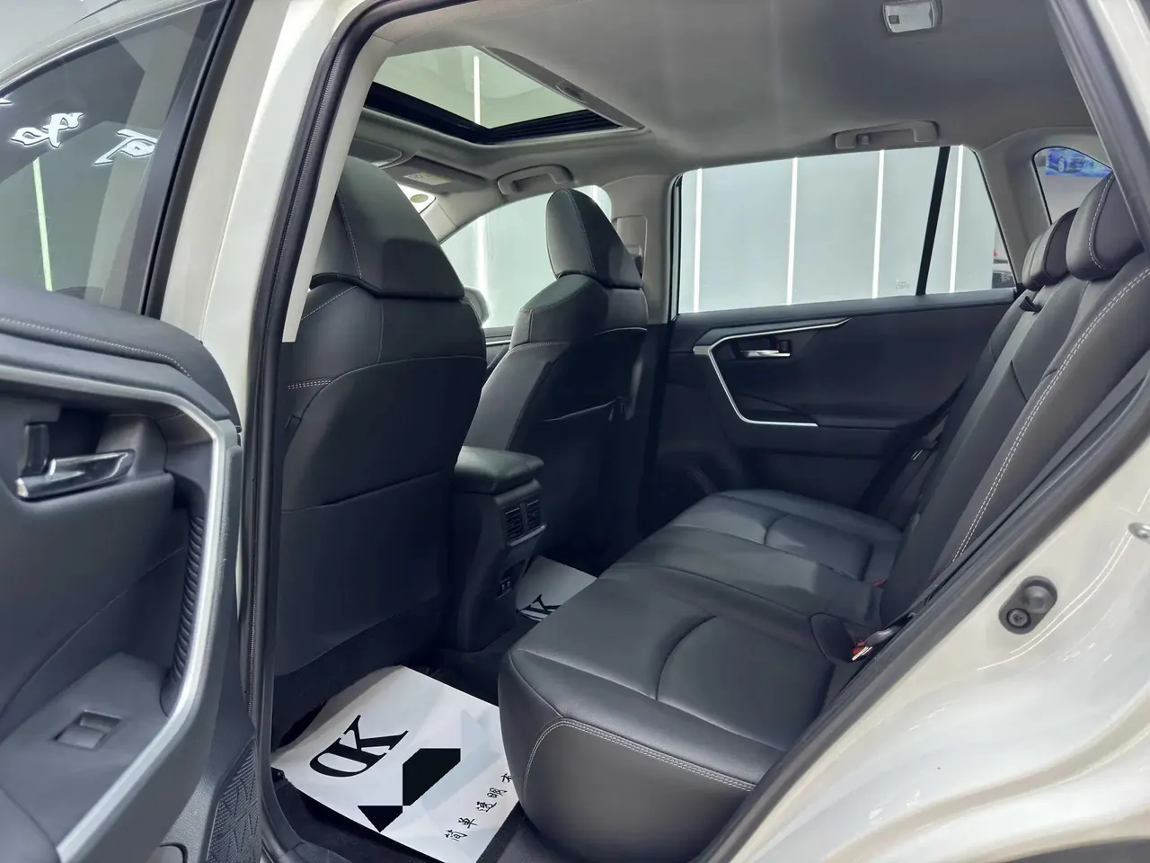 RAV4 Rongfeng 2021 2.0L CVT Two-Drive Fashion PLUS Edition 6