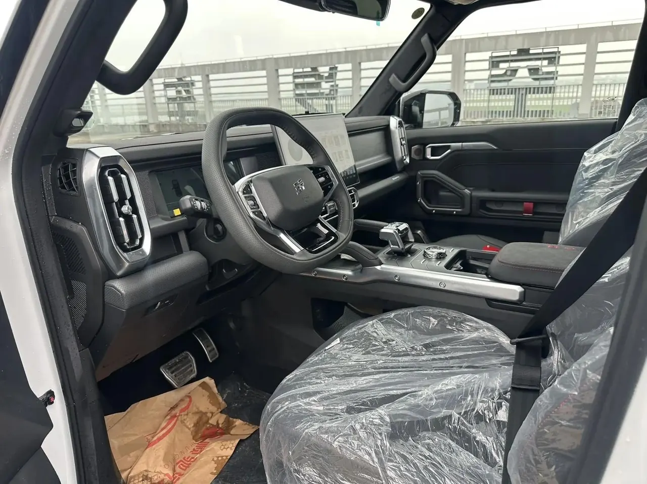 Jetour 2025 Traveler 2.0T Four-wheel Drive 200000 Commemorative Edition Automatic Gear 8