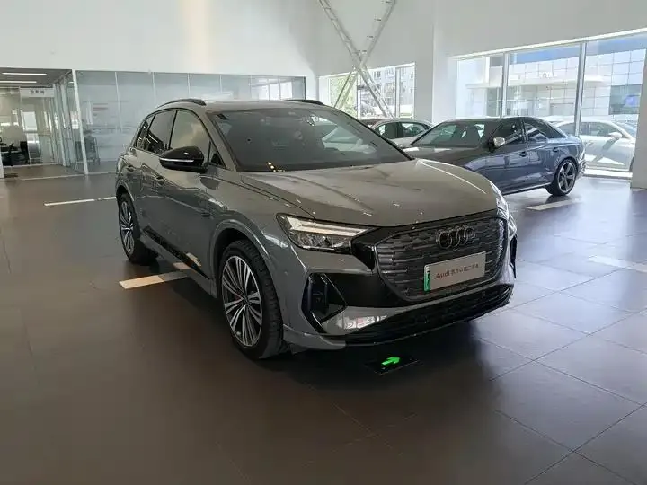 Audi Q4 e-tron 2024 50 e-tron quattro Creation Night Edition 3