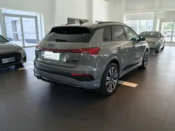 Audi Q4 e-tron 2024 50 e-tron quattro Creation Night Edition 5