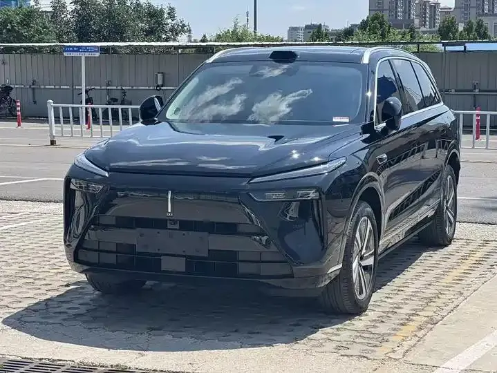 WEY Blue Mountain 2025 Four-wheel Drive Max - View 1