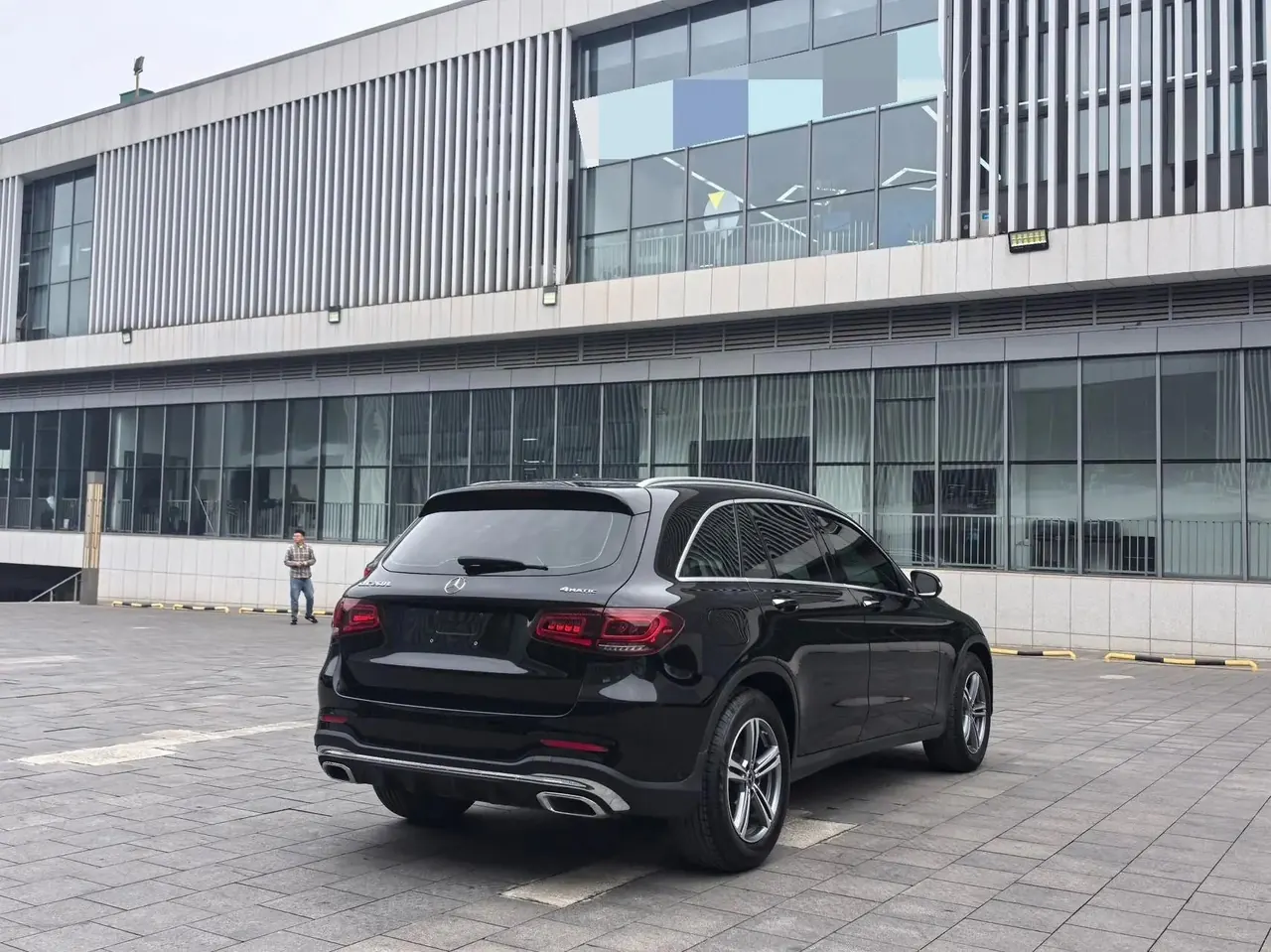Mercedes Benz GLC 2020 GLC 260 L 4MATIC Luxury 8