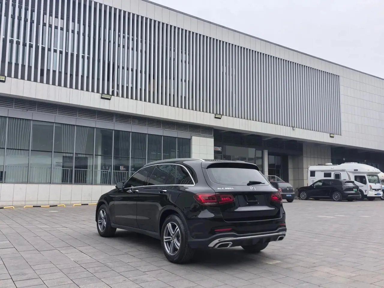 Mercedes Benz GLC 2020 GLC 260 L 4MATIC Luxury 9