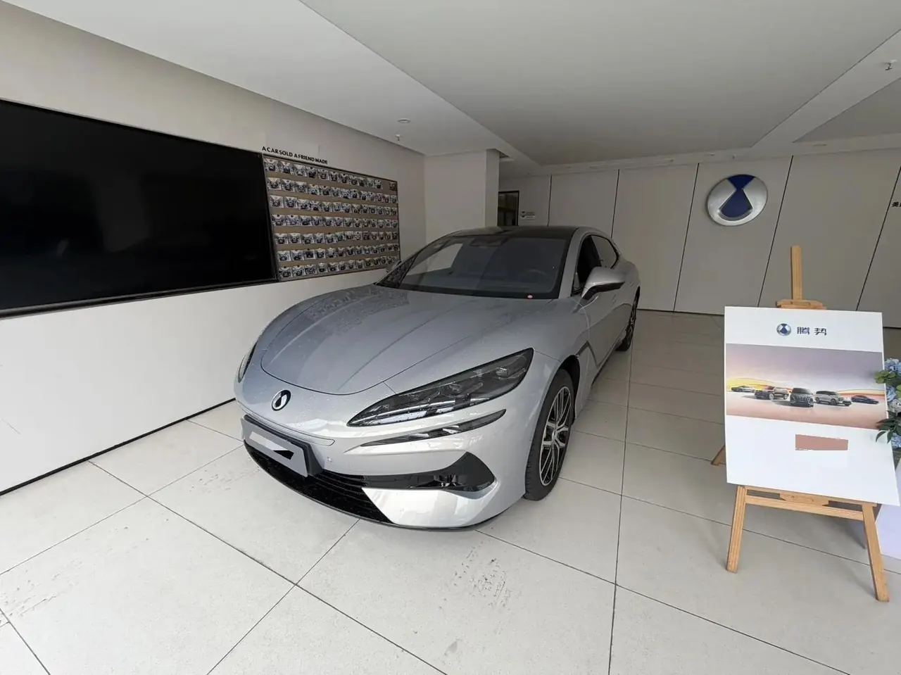 Open image lightbox: Denza 2024 Denza Z9GT 2.0T CVT 1100 Four-Wheel Drive Max Launch Edition Automatic