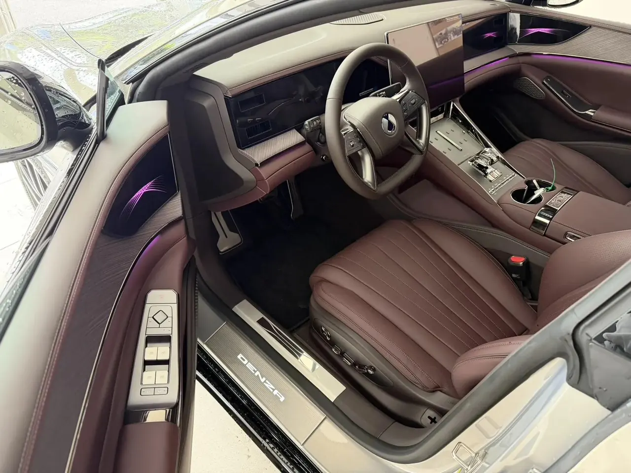 Denza 2024 Denza Z9GT 2.0T CVT 1100 Four-Wheel Drive Max Launch Edition Automatic 2